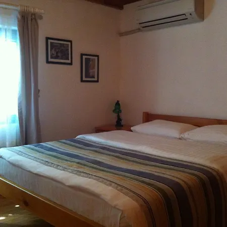 Bozcaada Biz Hotel