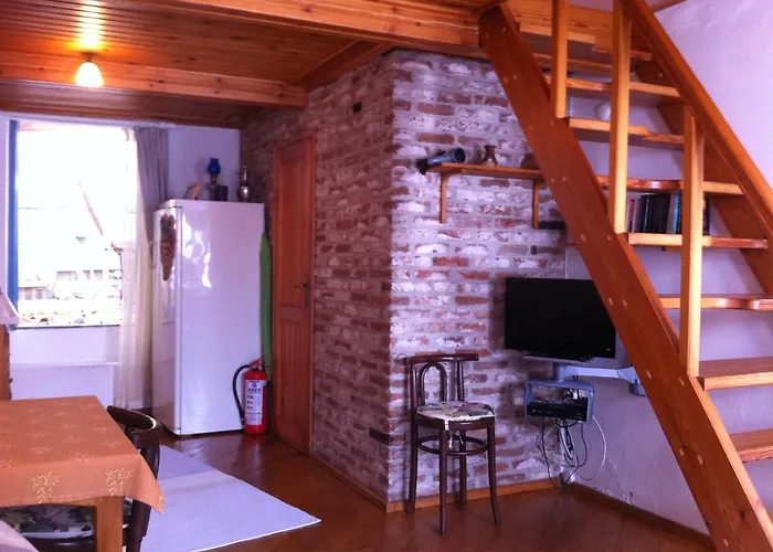 Bozcaada Biz 2* Bozcaada